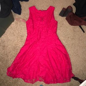 Dress barn size 4 petite pink keyhole dress